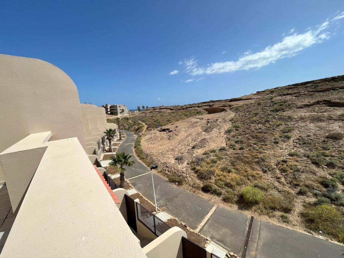 Chalet Adosado El Medano Екстериор снимка