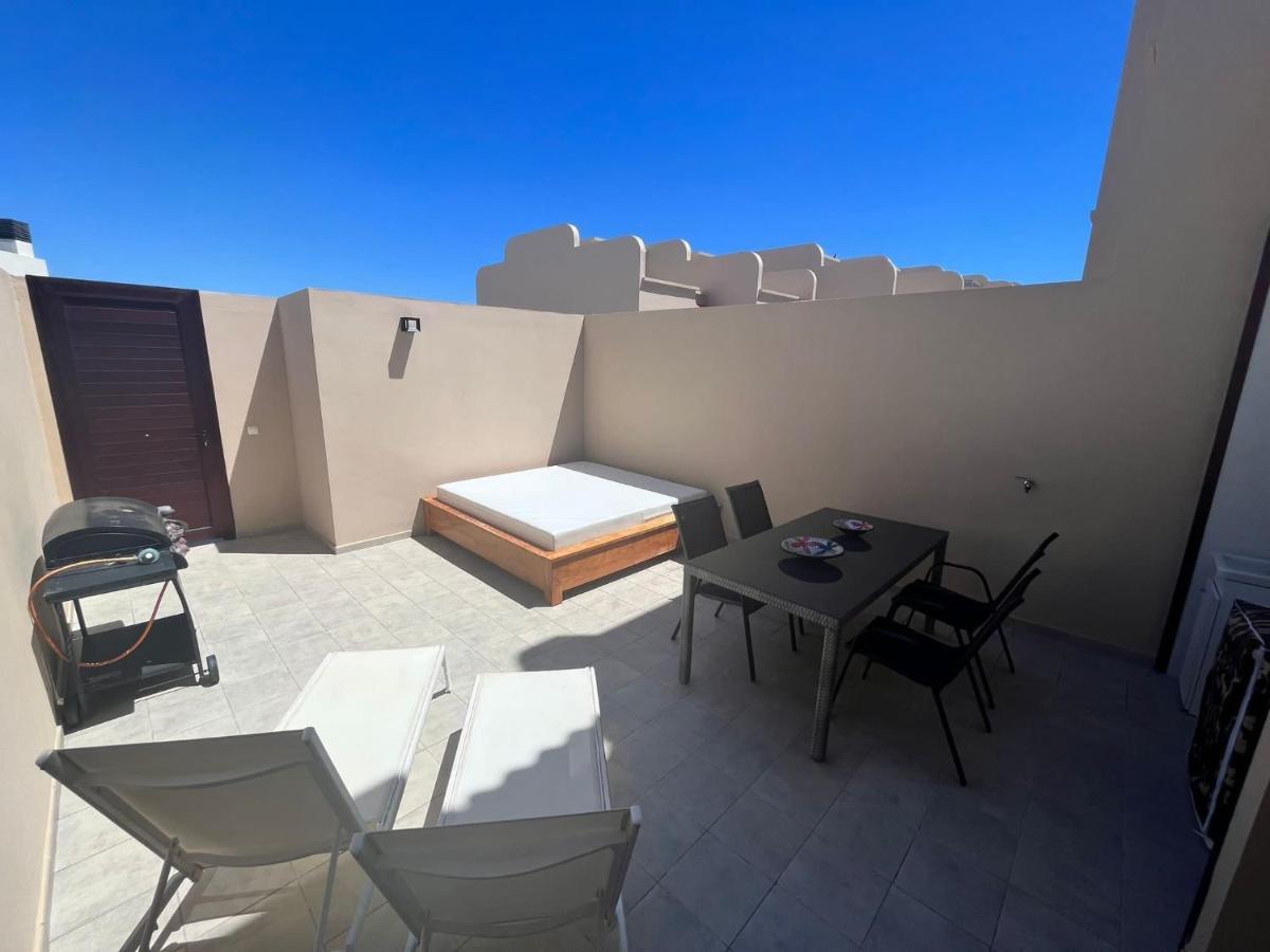 Chalet Adosado El Medano Екстериор снимка
